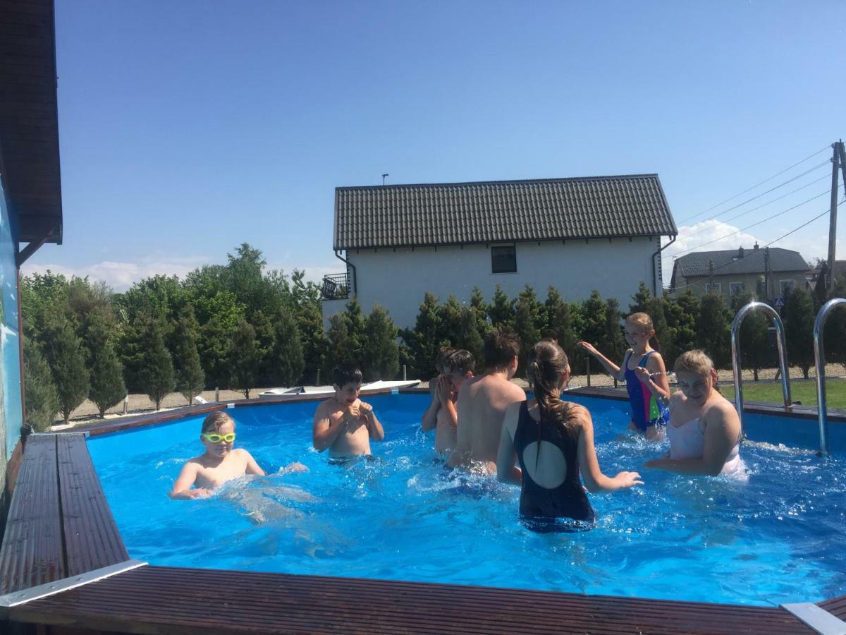 Sloneczny Dom Pokoje I Apartament Na Wynajem Leba Exterior foto
