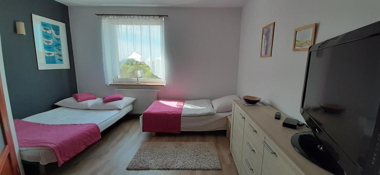 Sloneczny Dom Pokoje I Apartament Na Wynajem Leba Exterior foto
